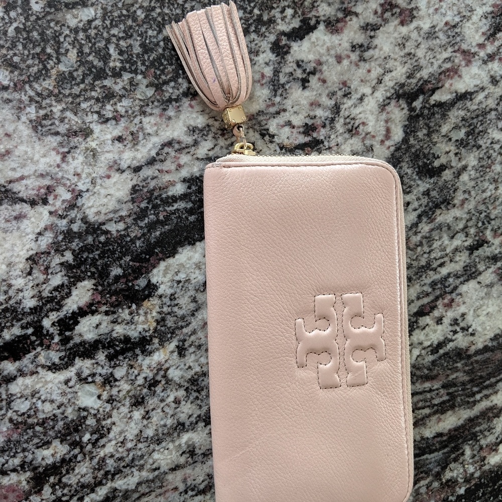 Tory Burch Thea Wallet